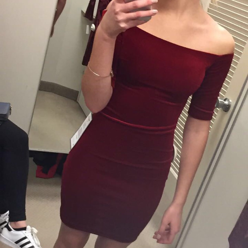 J. Darlin short off shoulder velvet dress size 3/4